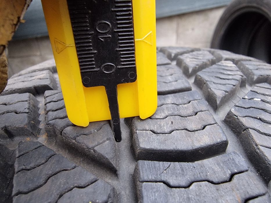 Anvelope 235/65R17 marca General, M+S,7 mm, DOT 2018