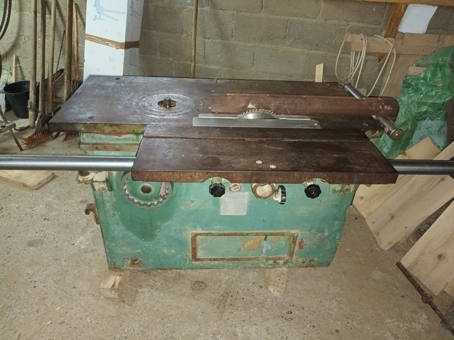 Vand masa cu circular si freza Umaro