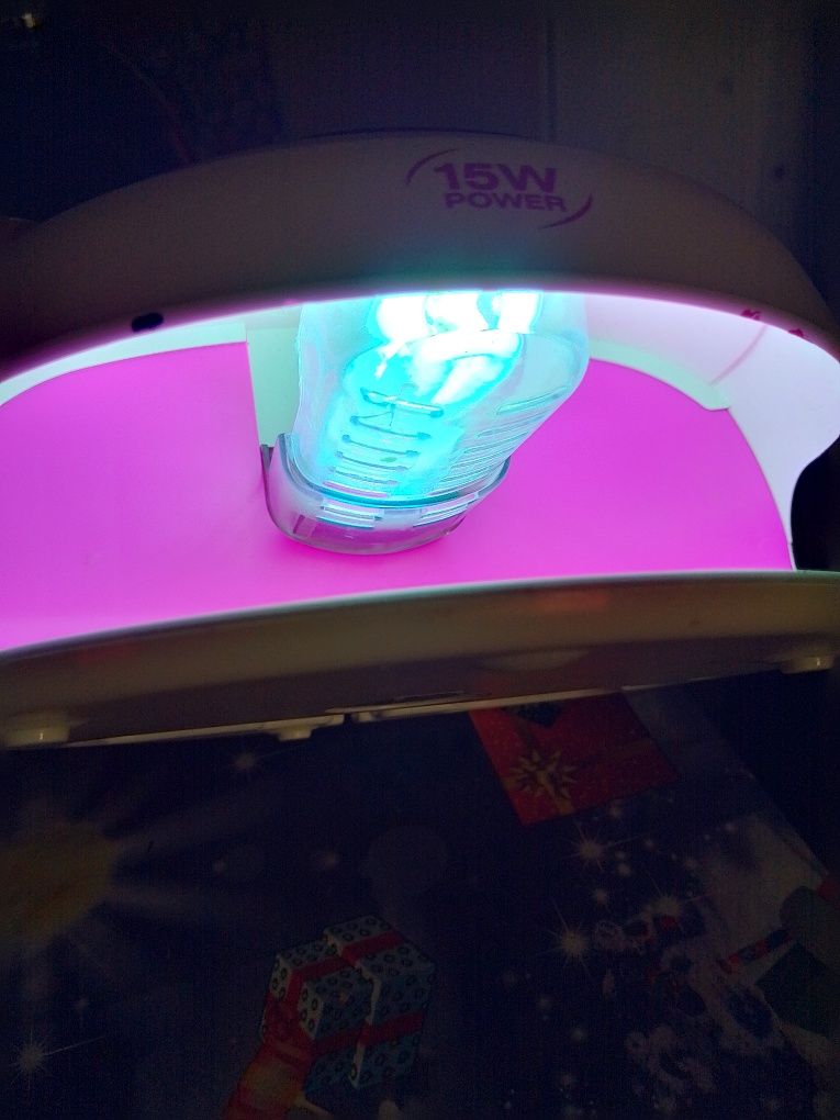 Lampa UV pentru unghii