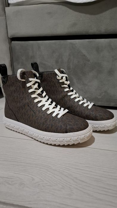 Michael Kors ghete nr 38 impecabile.Pret 200 ron