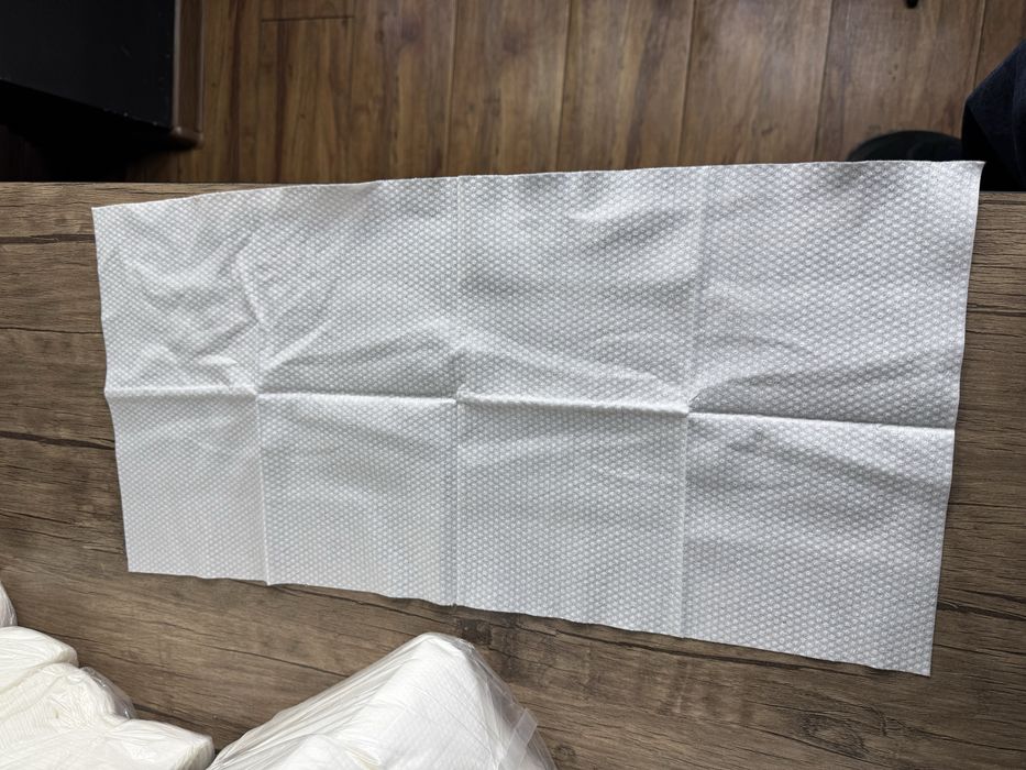 Одноразовые полотенца для барберов или косметологов подойдет для дом