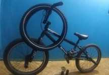 Продам трюковый велосипед BMX оригинал 100тыс тн