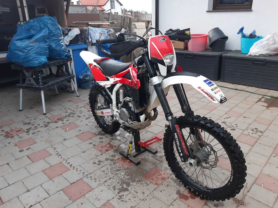 Moto Husqvarna TE 310 din 2011 Enduro L3e