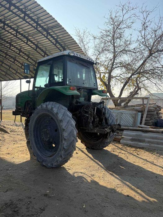 Ttz ls 100 traktori sotiladi.