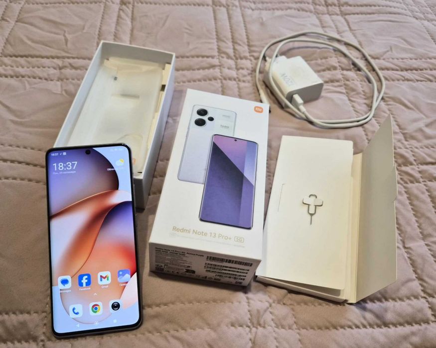 Смартфон Xiaomi Redmi Note 13 Pro+, 8GB RAM, 256GB, Purple с гаранция