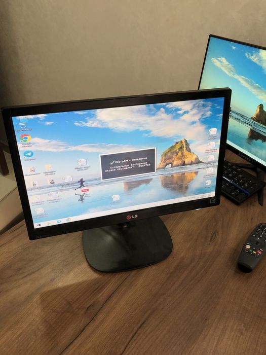 Монитор продам срочно