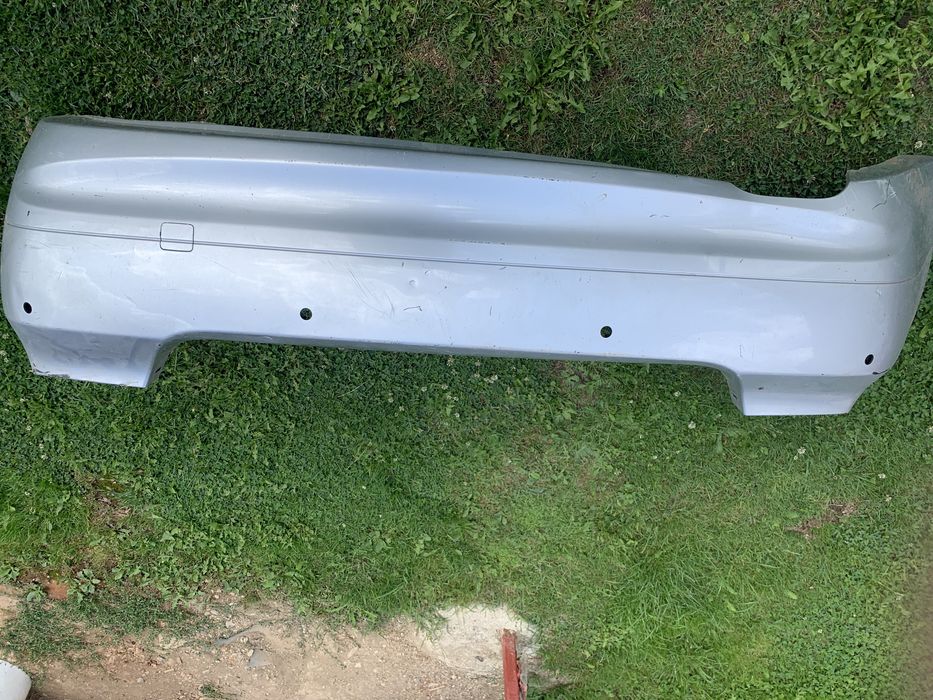 Vând bară spate pentru  BMW e90/e91