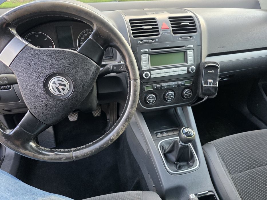 Volkswagen golf 5 de vânzare