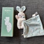 Kaloo играчка (Doudou rabbit Carré douceur Citrus bouquet)