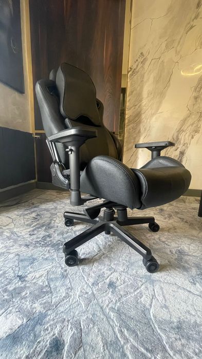 Игровое / офисное кресло