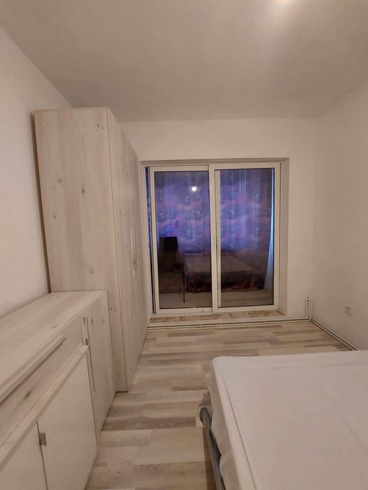 Inchiriez apartament cu doua camere
