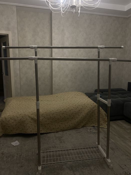 Вешалка стойка для одежды