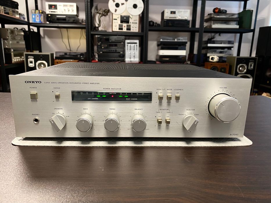 Vintage усилвател Onkyo