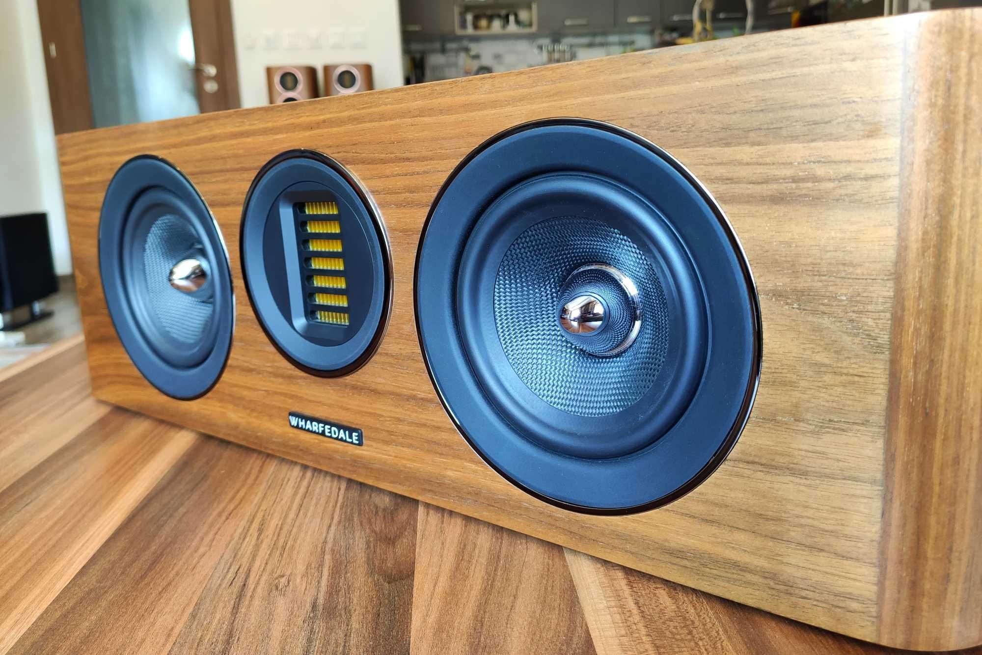 Комплект Wharfedale EVO 4 (подови 4.4, център 4.CS и букшелфи 4.1)