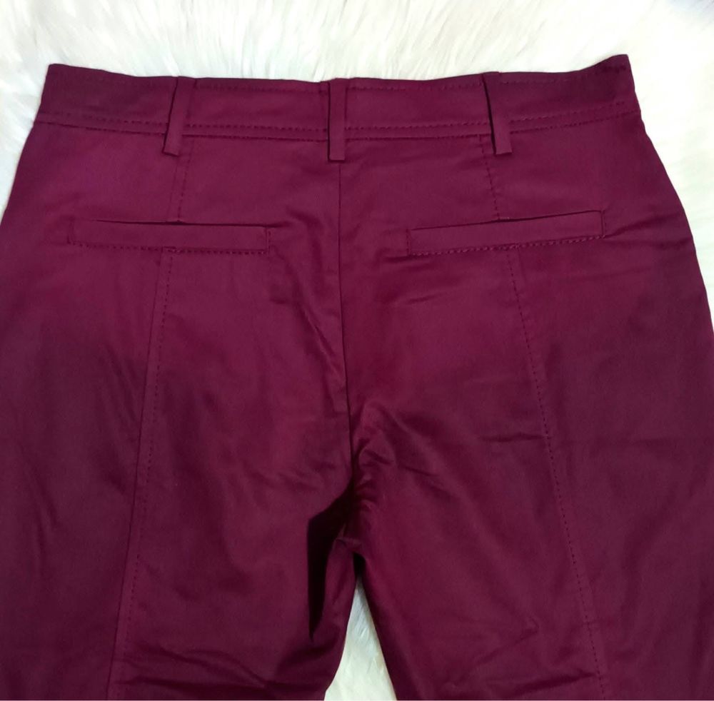 Pantaloni exclusivisti