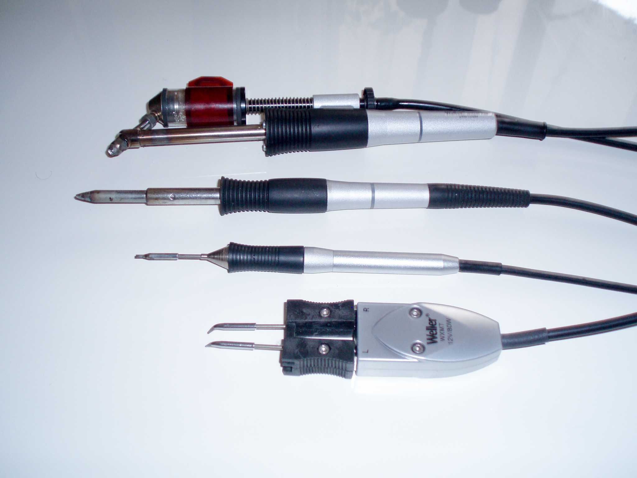 Reparatii echipamente electronice