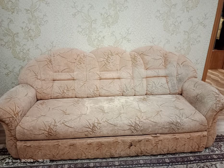 Продам б/у Диван 3-2-1