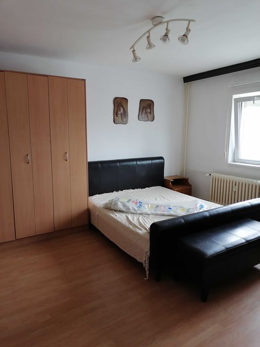 inchiriez garsoniera confort unu sporit