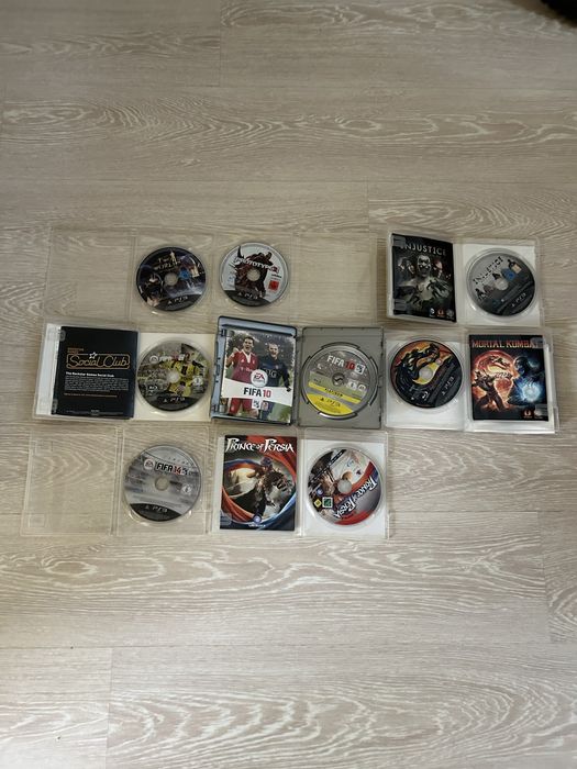 Продавам игри за pls 3 на Евтино.