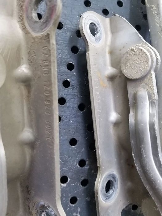 Set balamale capota skoda octavia 2 1z 1z0823301c 1z0823302c
