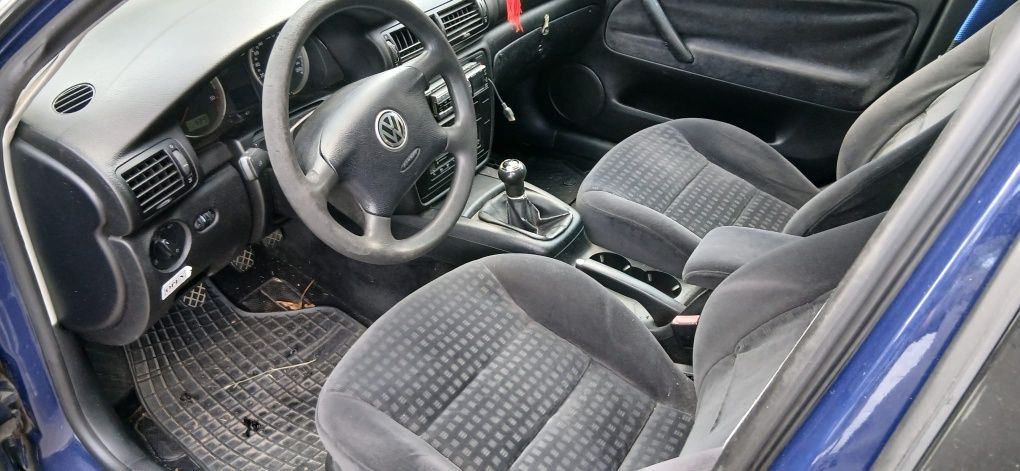 Vând vw pasat 1,9 tdi