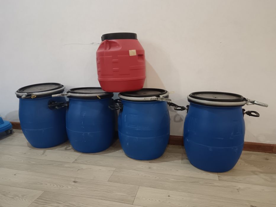 Пластиковые бочки