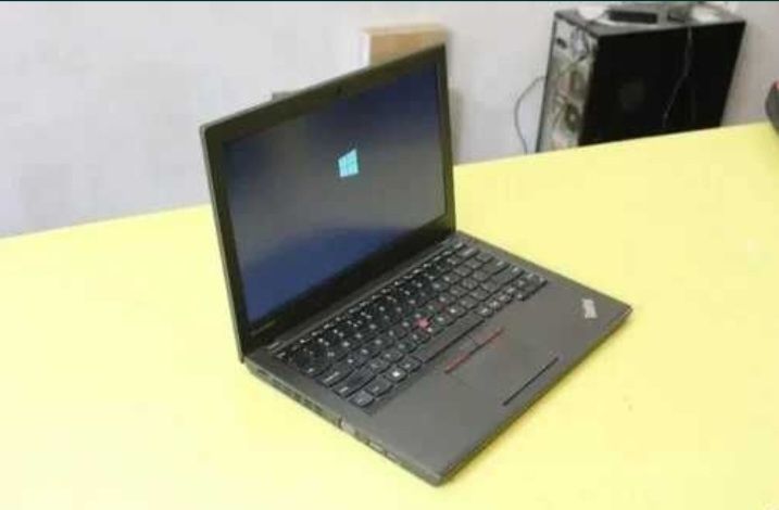 Laptop Lenovo ThinkPad i5 Win11 Pro ieftin..