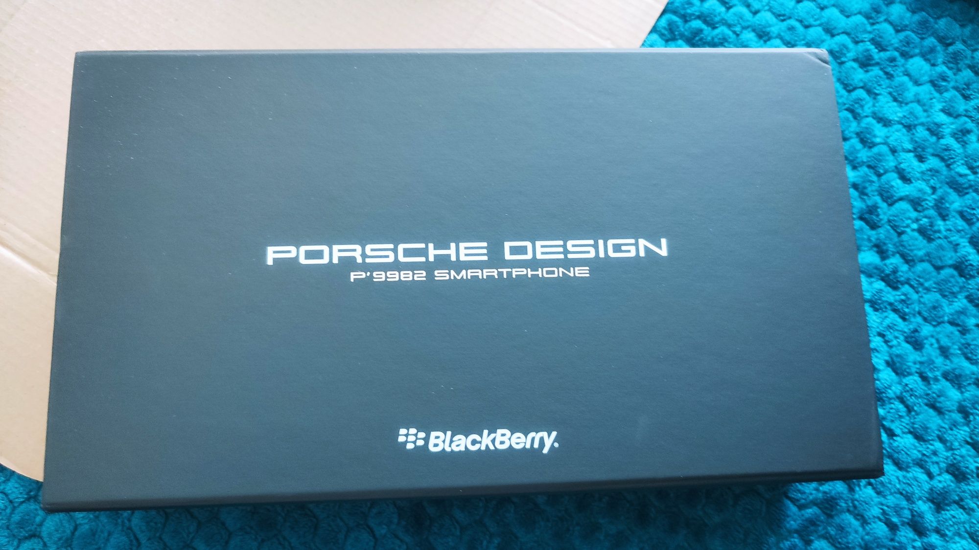 Blackberry Porsche Design p'9982 64GB Aqua Green телефон/ смартфон