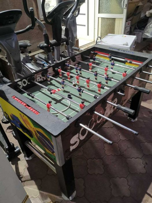 Настольный футбол в отличном состоянии