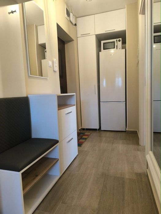 Se inchiriaza apartament cu 2 camere in zona Cornisa