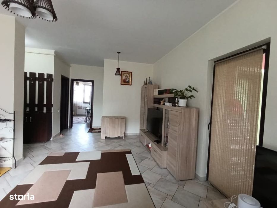 De vânzare apartament 3 camere, et 2,bloc nou ,Gavana, suprafață 84 mp