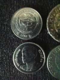 Продам коллекцию монет разных стран