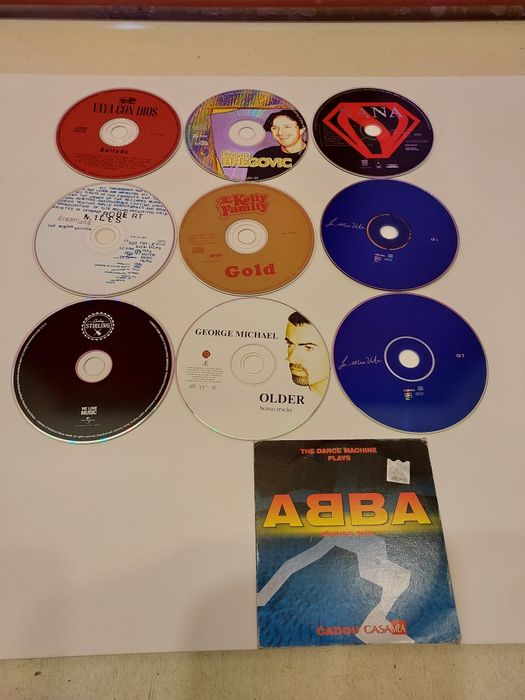 Lot 10 CD cu super-artiști străini în husă. Colecție personală. 120lei
