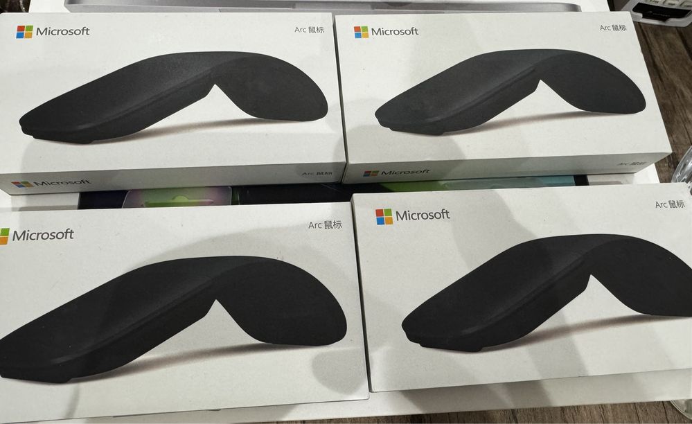 Microsoft surface arc mouse