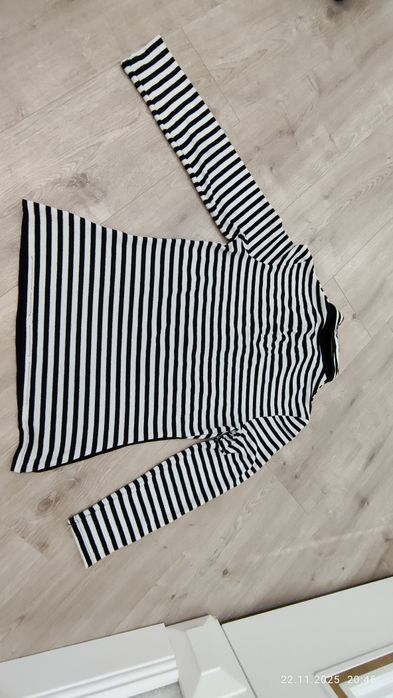 Продам кофту в полоску