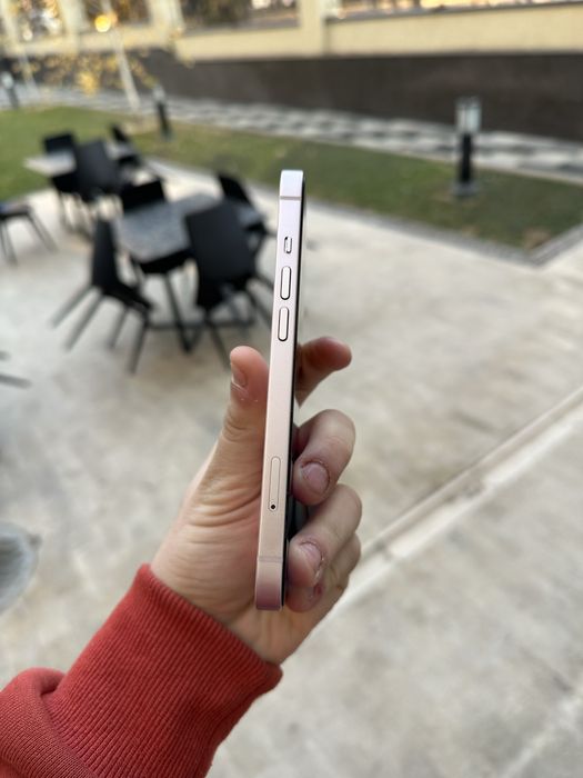 Iphone 13 с гаранти