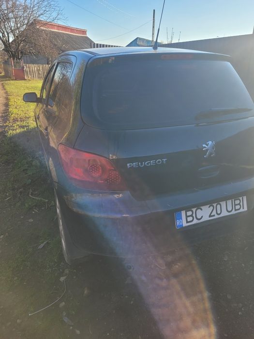 Vand / Dezmembrez Peugeot 307