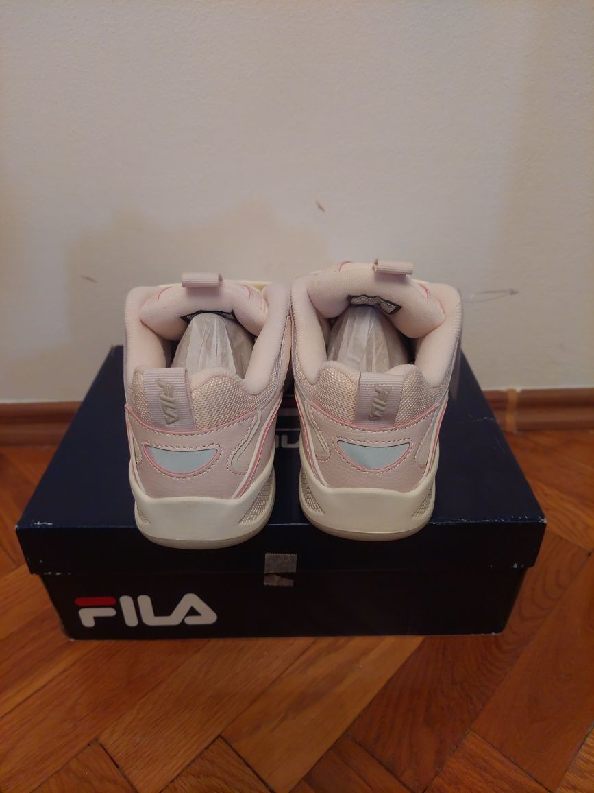 Adidasi Fila Corda pink marimea 41