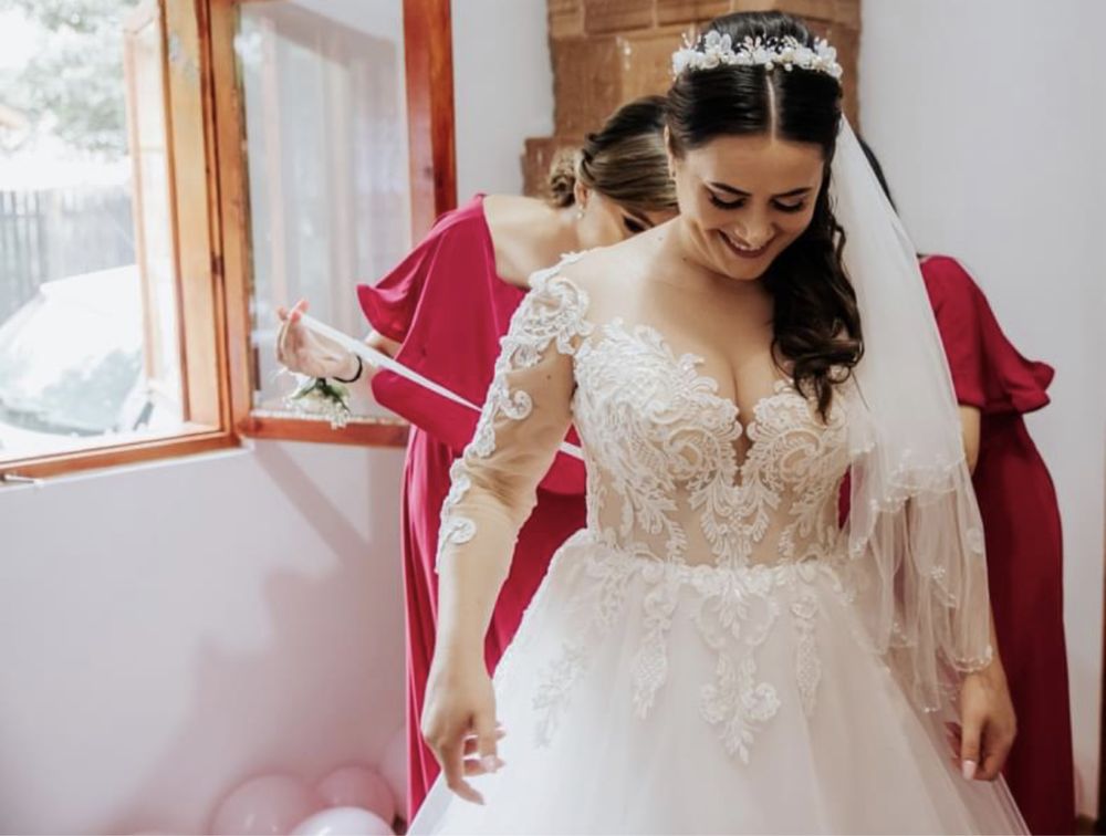 Vând rochie de mireasa Voloca Wedding Dresses