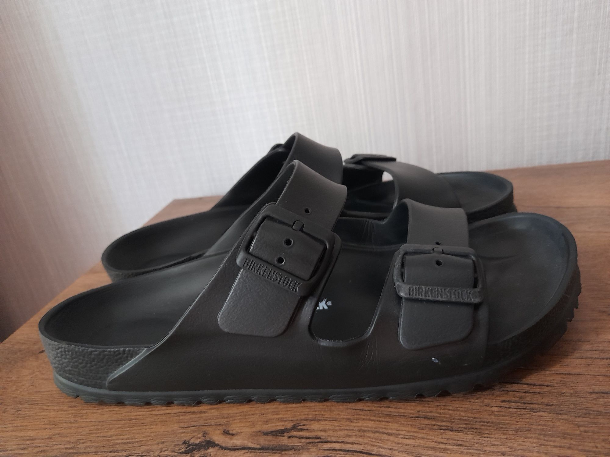 Birkenstock мъжки чехли 44 номер 2 броя.