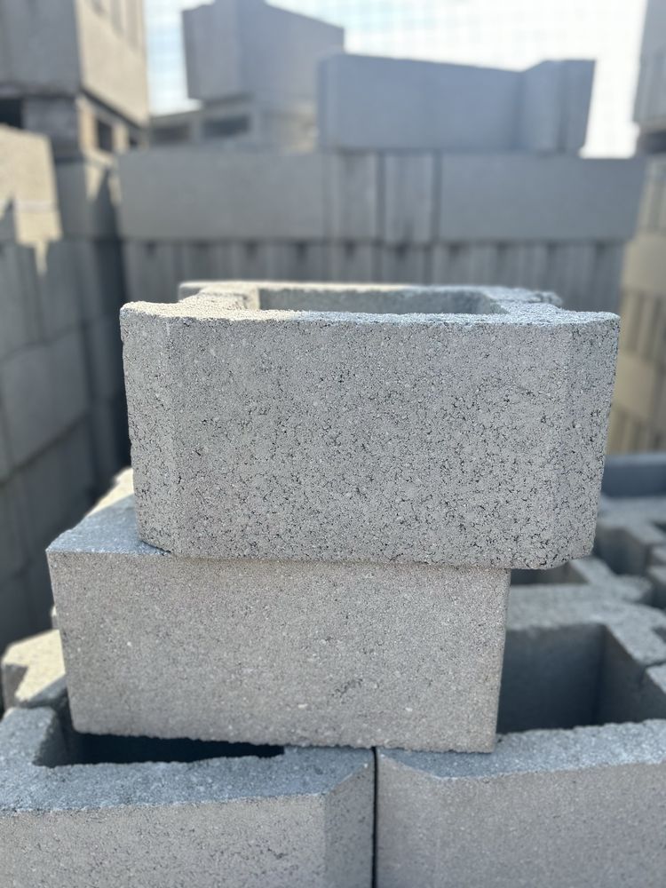 Producem si vindem boltari beton