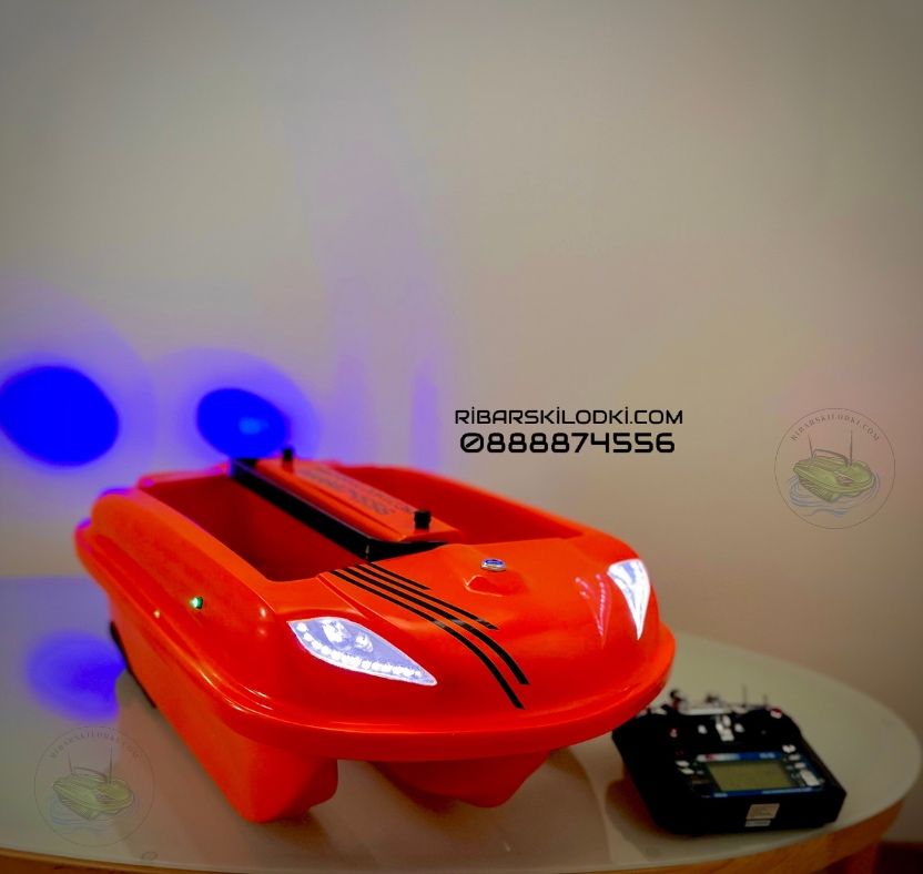 Лодка за захранка COBRA с 3 години гаранция