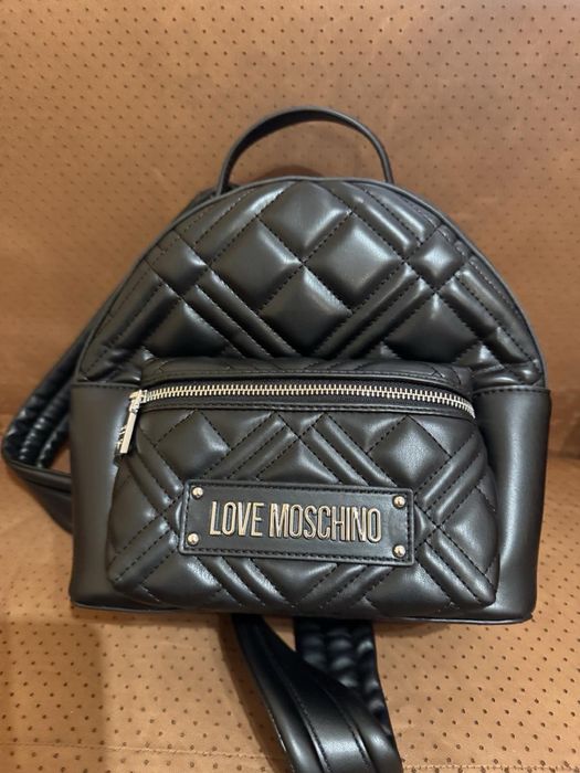 дамса раница,която е чисто нова!