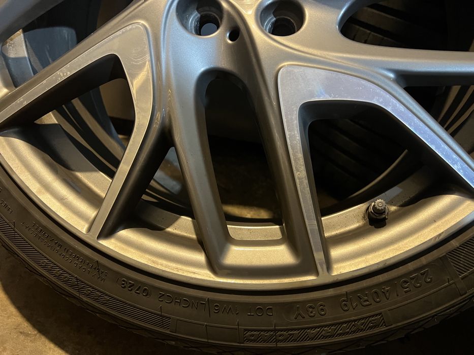 Roti echipate pe 19”