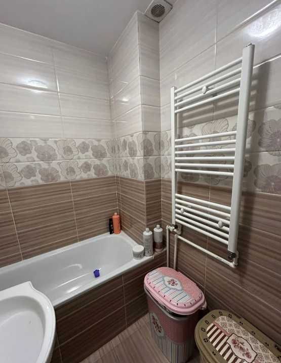 Apartament 4 camere de vanzare Militari / Gorjului