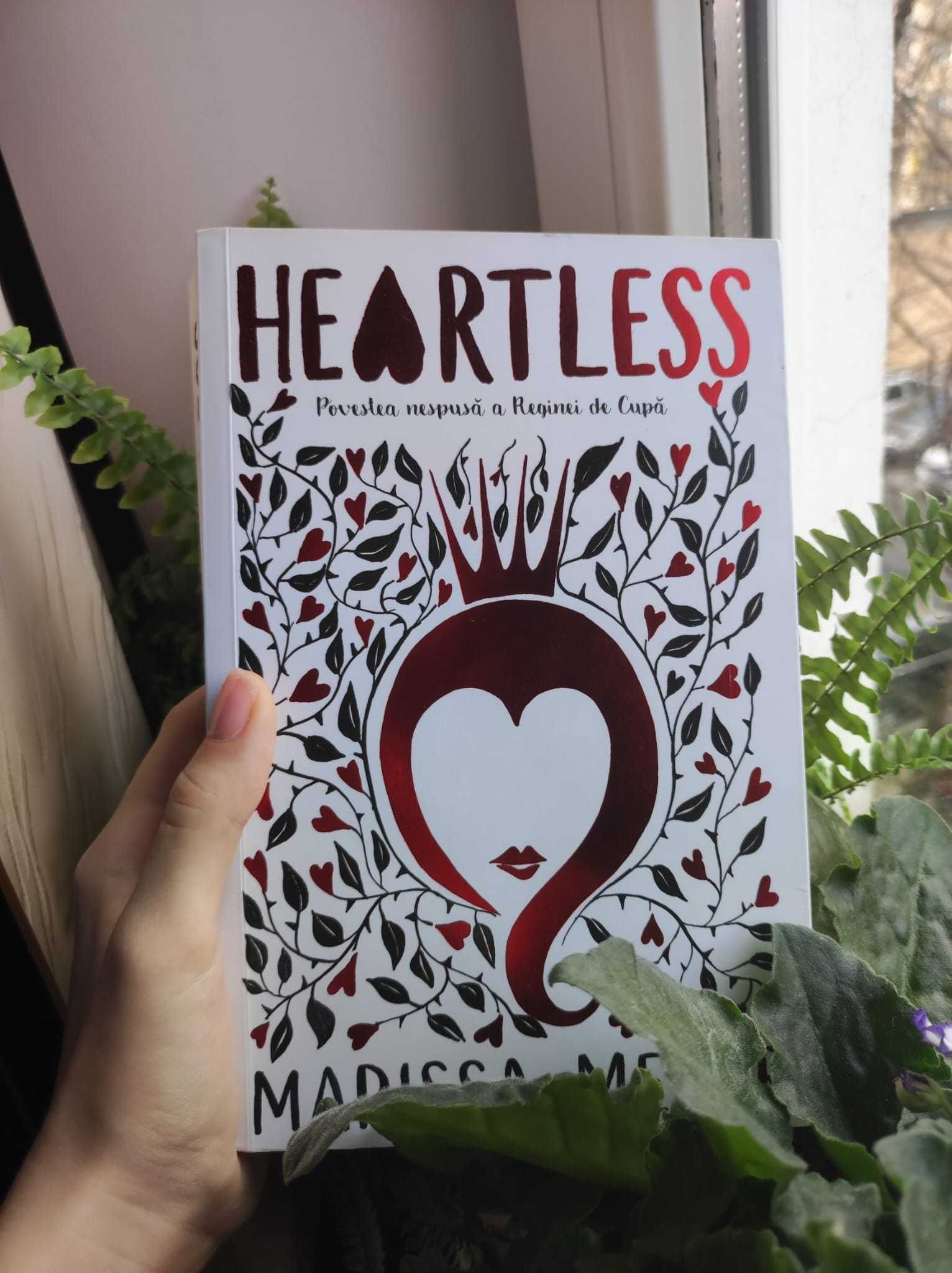 Romanul "Heartless" de Marissa Meyer