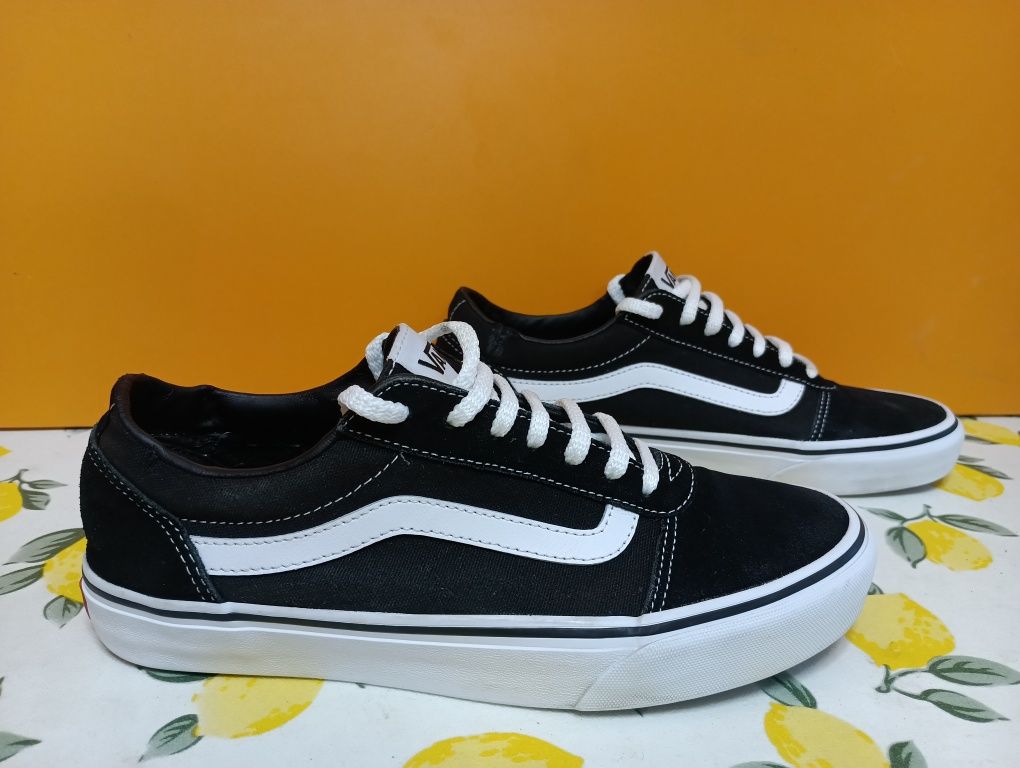 Vans N 41 кожени - 32 лв