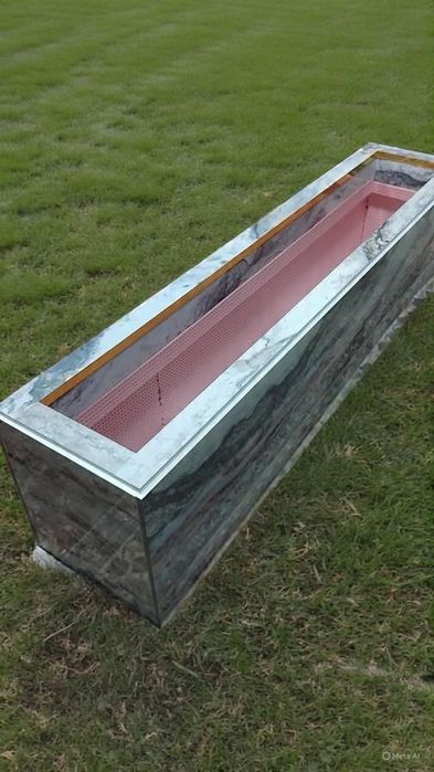 Вазоны, цветочники на заказ