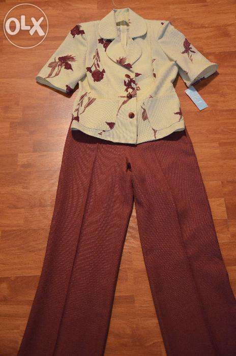 Costum din in, nou, cu eticheta, visiniu- bej, marimea S