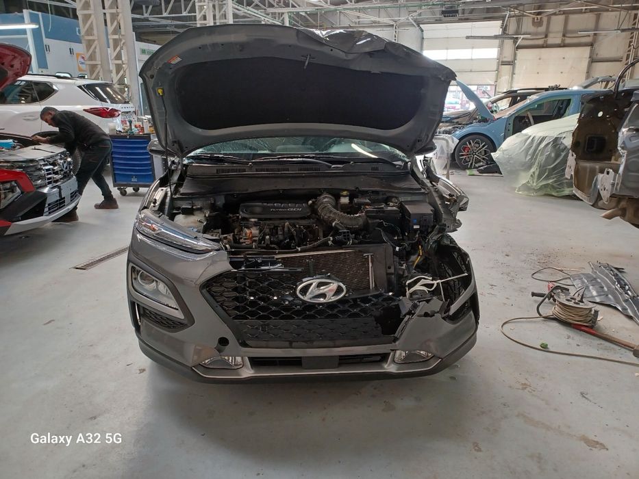 Vând Hyundai Kona Avariat.